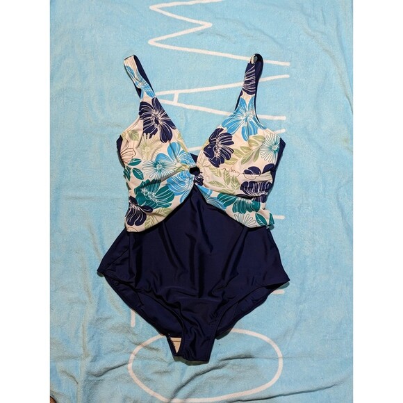 Silhouette Solution Size 16 L Blue One Piece Swimsuit w Floral top - Picture 2 of 11